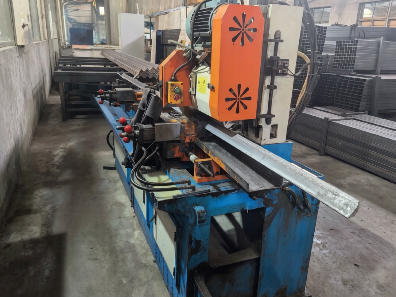 Punching machine for steel parts
